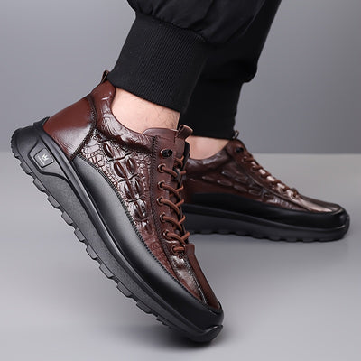 UrbanStride™ – Men’s Minimalist Faux Leather Sneakers