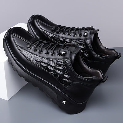 UrbanStride™ – Men’s Minimalist Faux Leather Sneakers